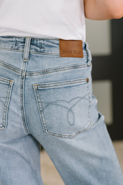 Heather Mid Rise Rigid Magic Straight-Womens- Corner Stone Spa and Salon Boutique in Stoughton, Wisconsin